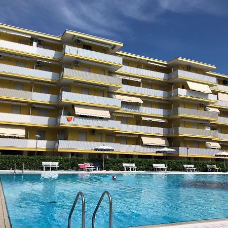 Residence Valbella - Geturhotels Bibione Exterior photo