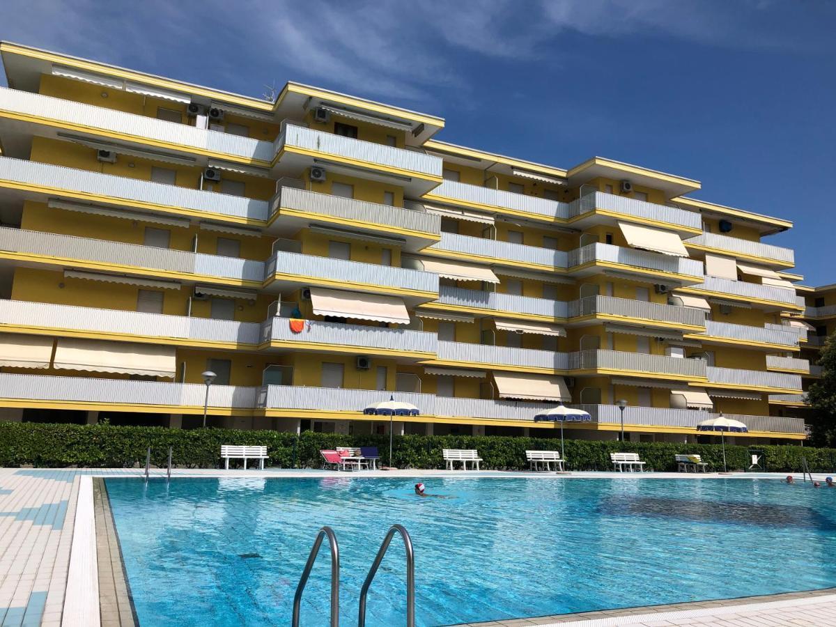 Residence Valbella - Geturhotels Bibione Exterior photo